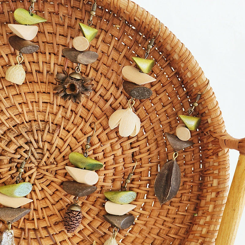 Handmade retro Mori earrings famous resort windsurfing three-color wooden diamond-shaped dangling beads dried fruit earrings earrings