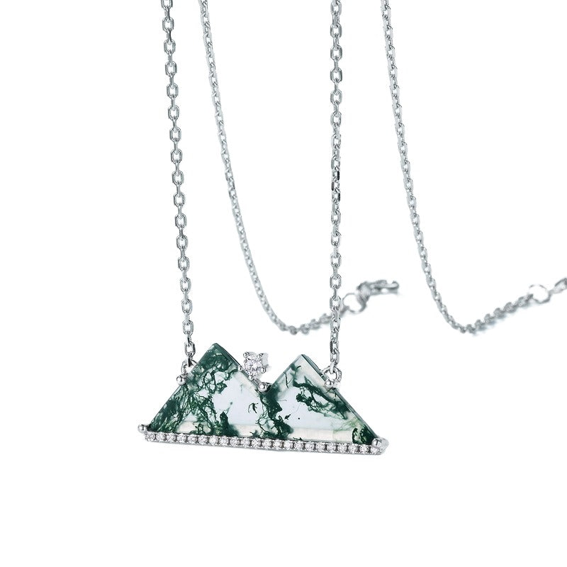 Collier de montagne en mousse verte simple et luxueuse avec chaîne de clavicule en argent sterling 925 bijoux en argent fabricants en gros