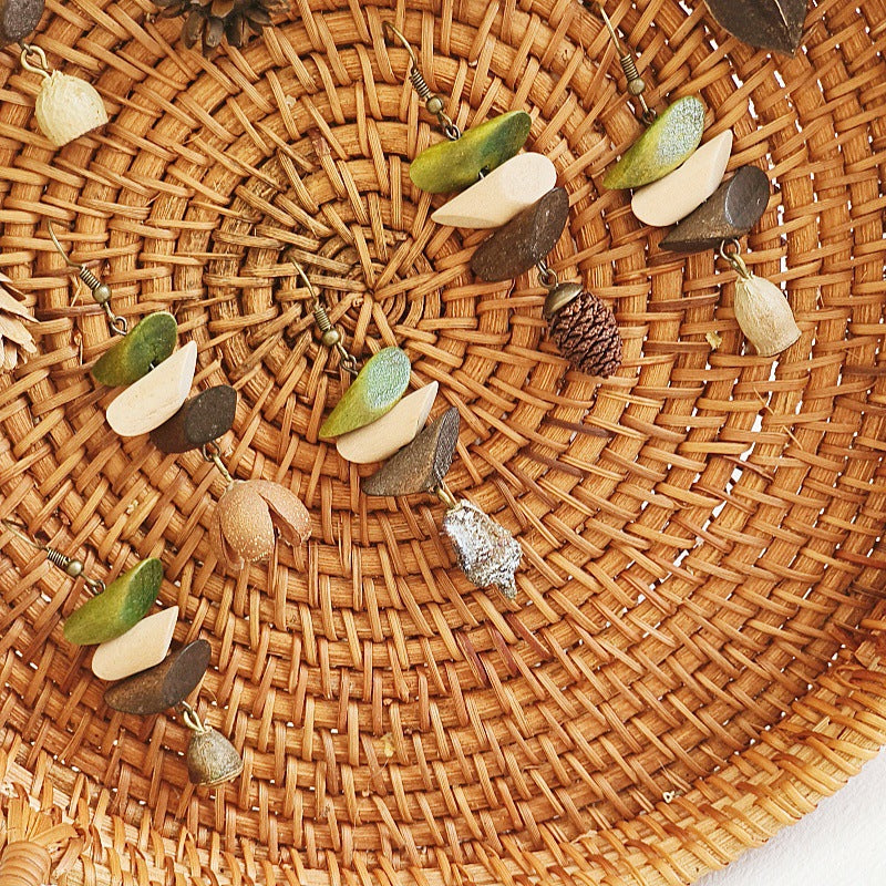 Handmade retro Mori earrings famous resort windsurfing three-color wooden diamond-shaped dangling beads dried fruit earrings earrings
