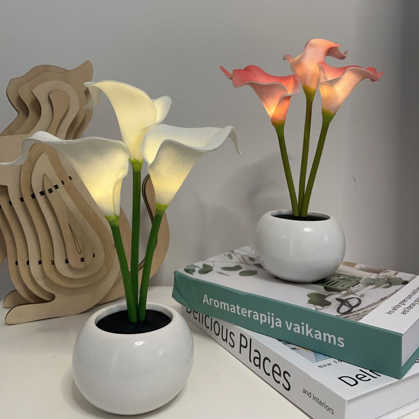 Cross-border calla lily simulation flower table lamp decorative bedside table lamp ornaments night light girlfriends gift ambient light wholesale