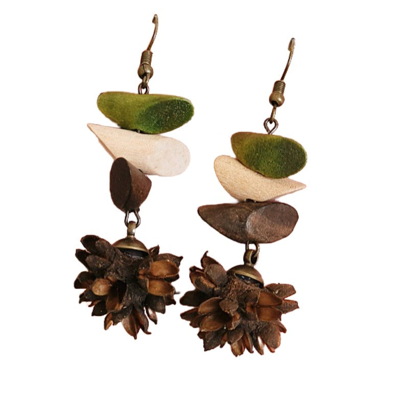 Handmade retro Mori earrings famous resort windsurfing three-color wooden diamond-shaped dangling beads dried fruit earrings earrings