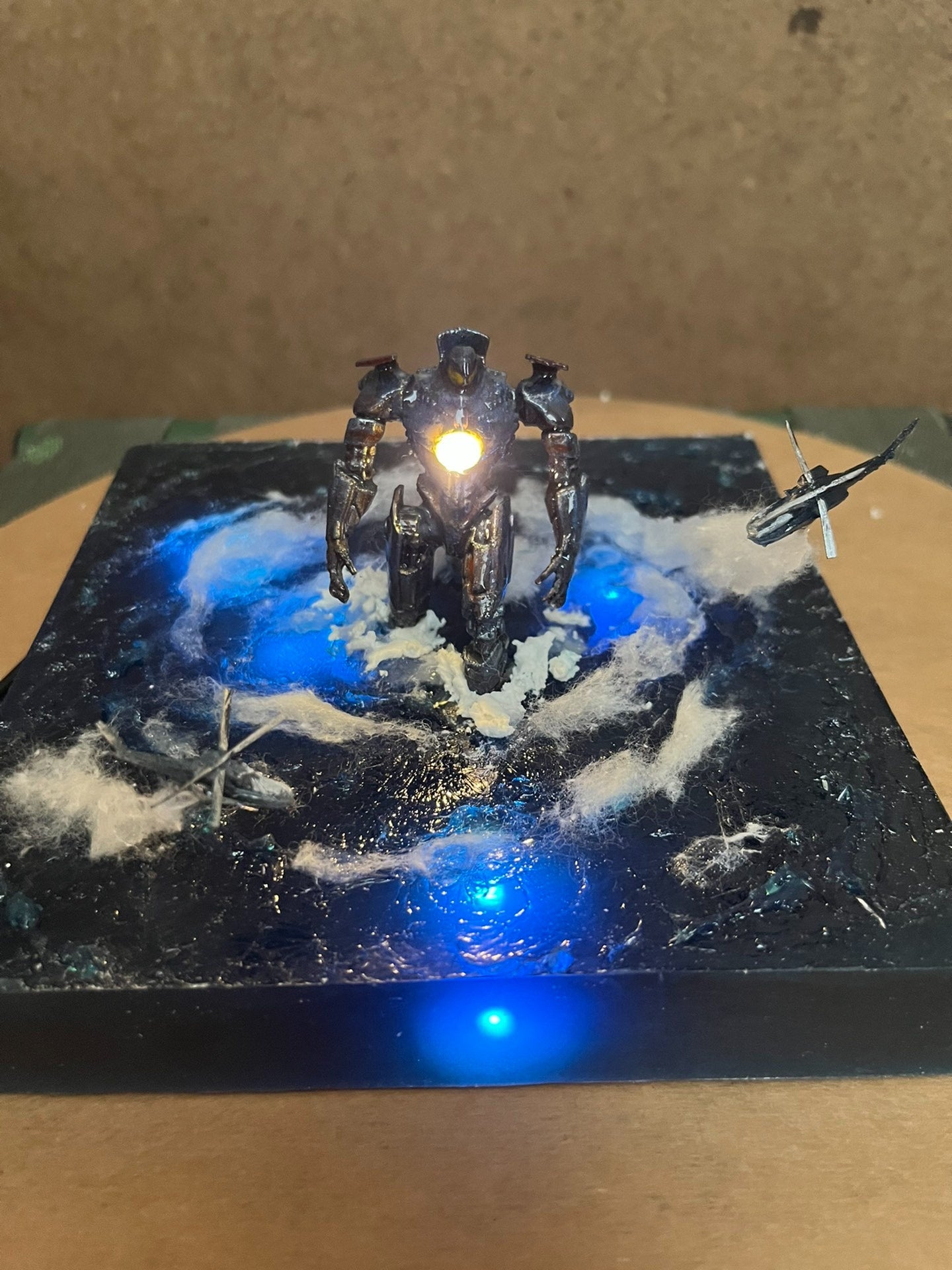 Super Cool Mecha Pacific Rim Danger Rangers Scene Handmade with Lights Ornament Decoration