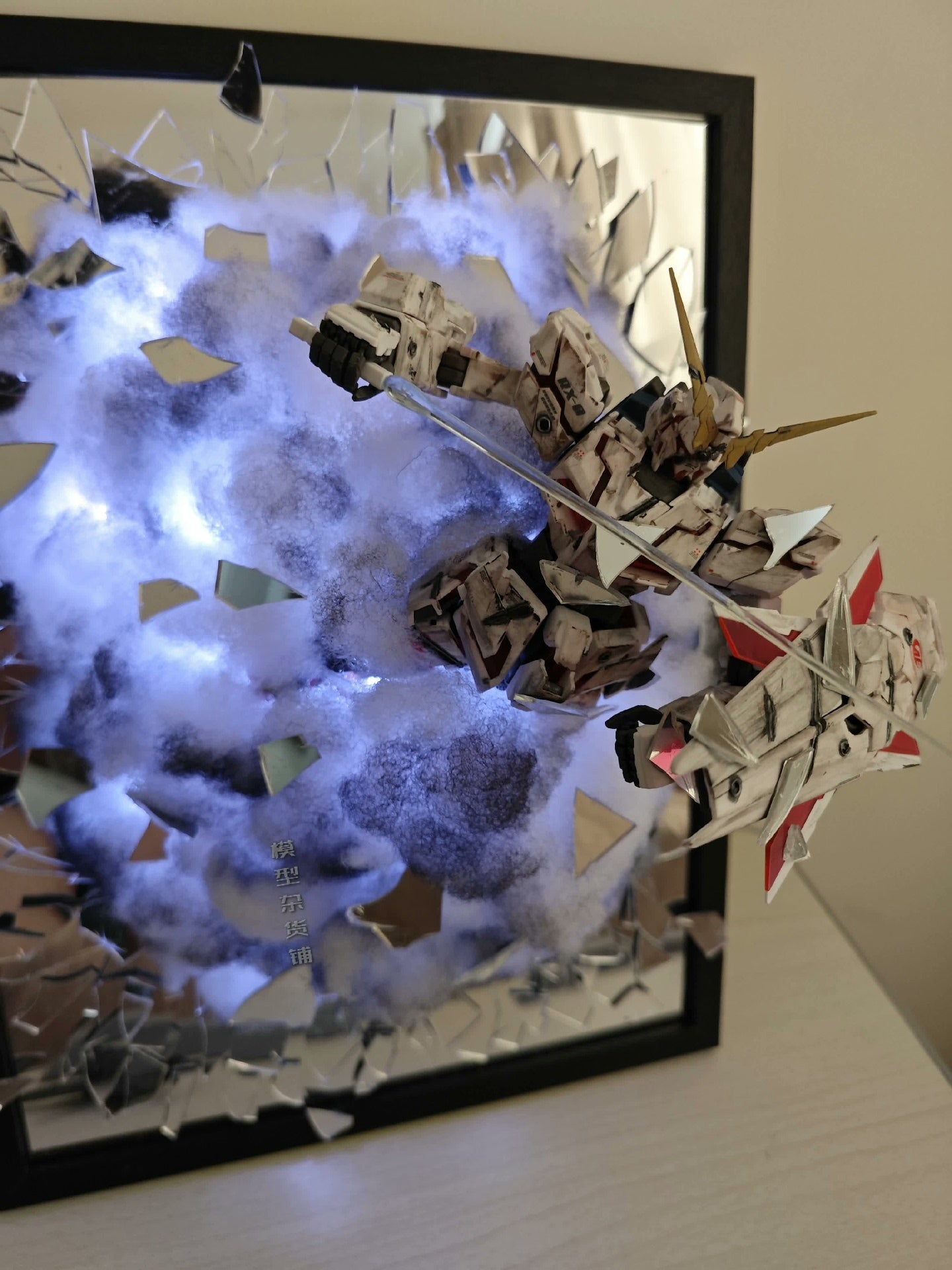 Broken Mirror Gundam Material Pack Broken Mirror Gundam Material (Newly added remote control and Bluetooth light set)