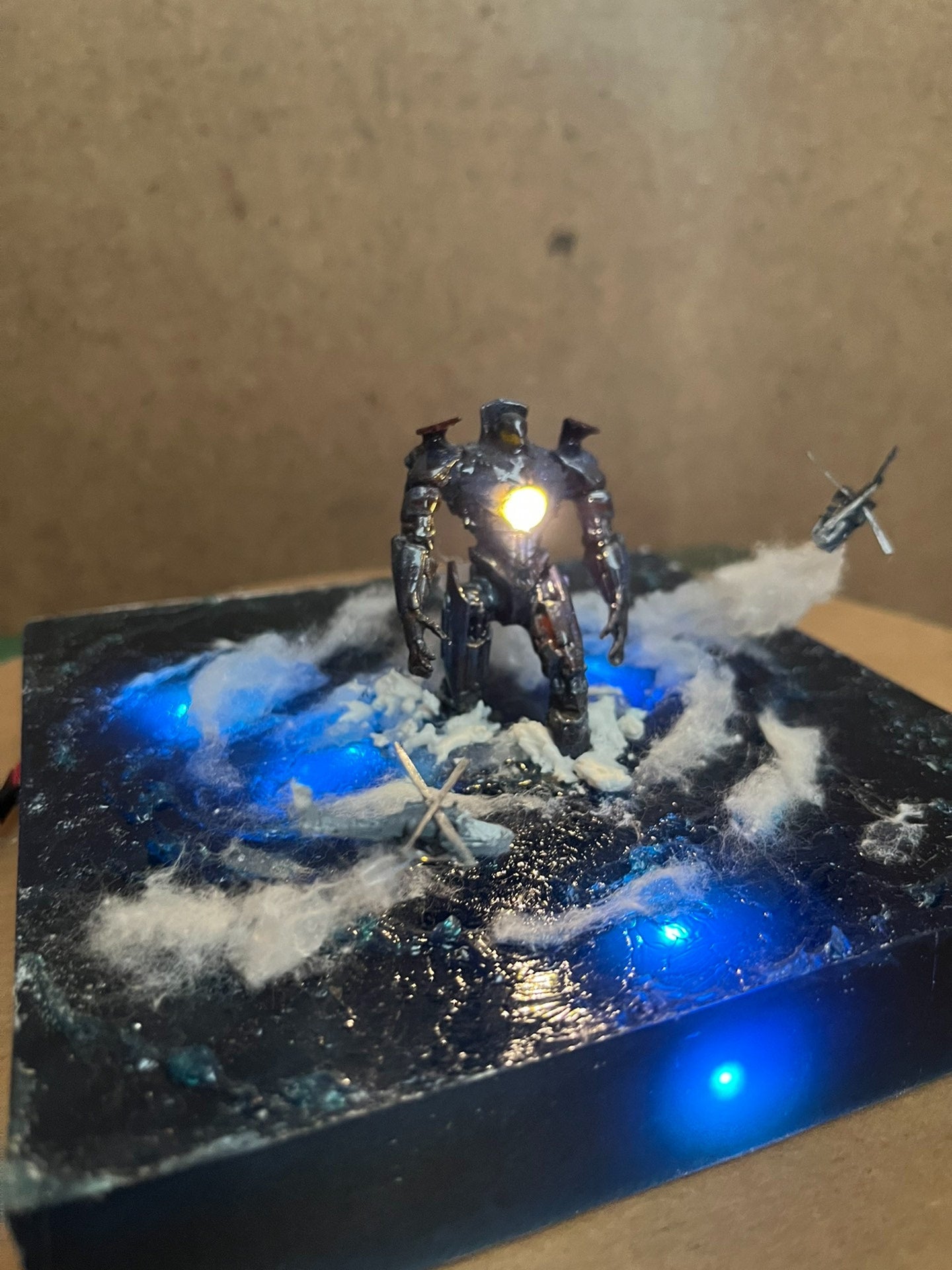 Super Cool Mecha Pacific Rim Danger Rangers Scene Handmade with Lights Ornament Decoration