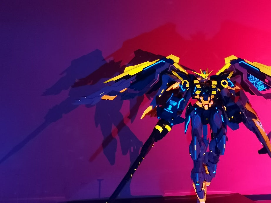 Broken Mirror Unicorn Gundam